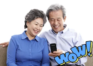 행정심판 청구 가능 여부를 확인하는 상담 장면과 서류를 살펴보는 모습
